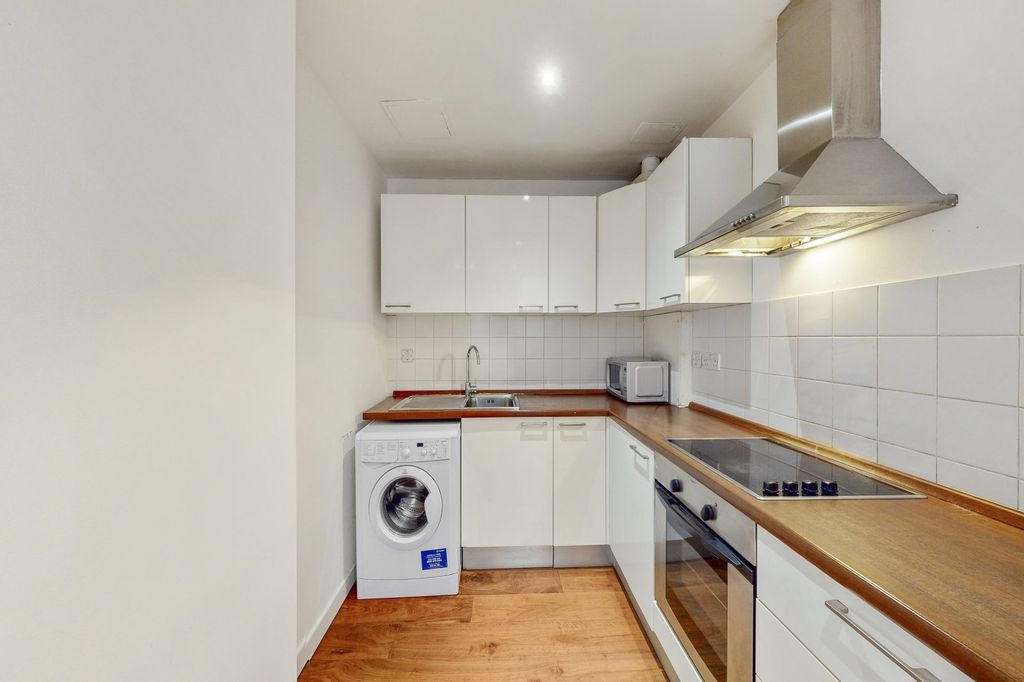 Property photo 2 of 12 Picture No. 07
