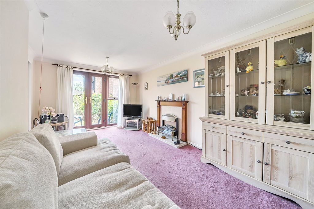 Property photo 1 of 16 Picture No. 12