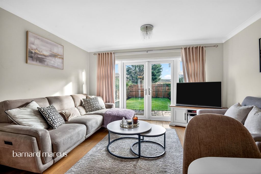 Property photo 3 of 20