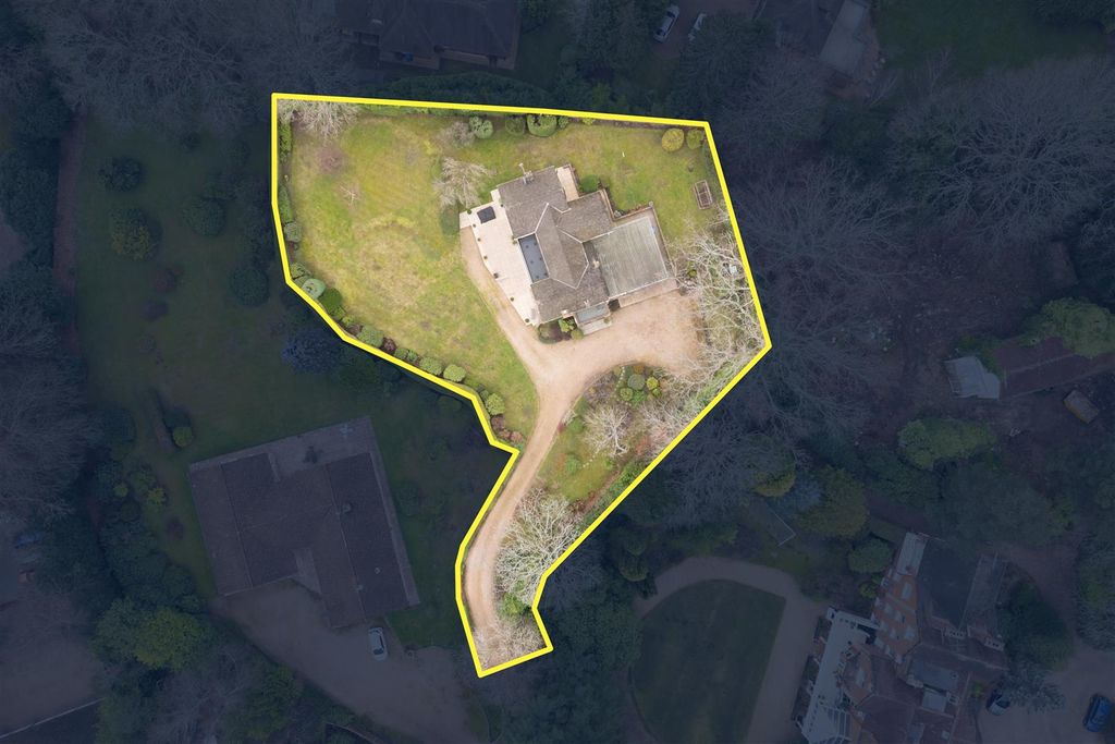 Property photo 2 of 13