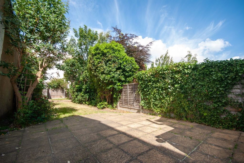 Property photo 3 of 8