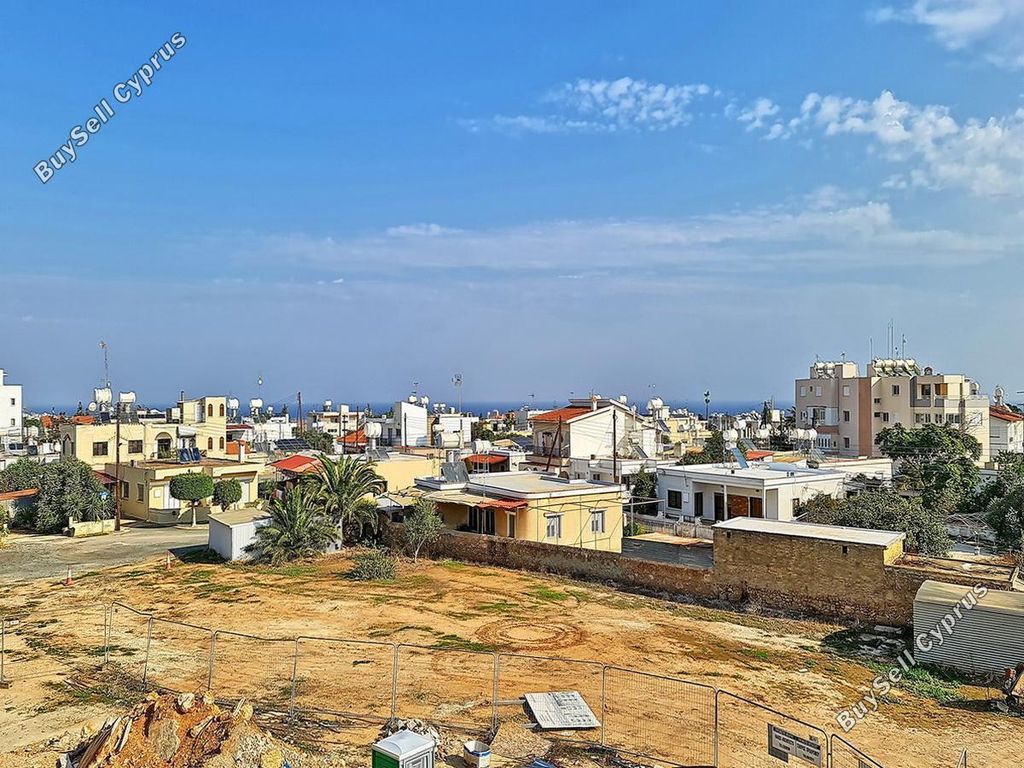 Property photo 3 of 27