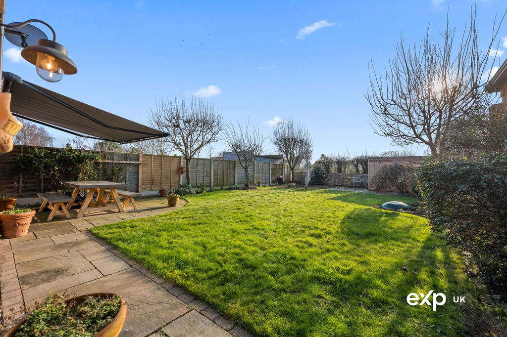 Property photo 2 of 42