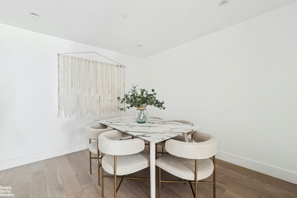 Property photo 3 of 10 <Alttext/>