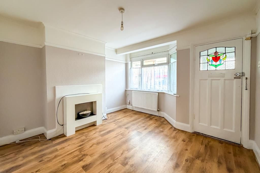 Property photo 2 of 15 Lounge