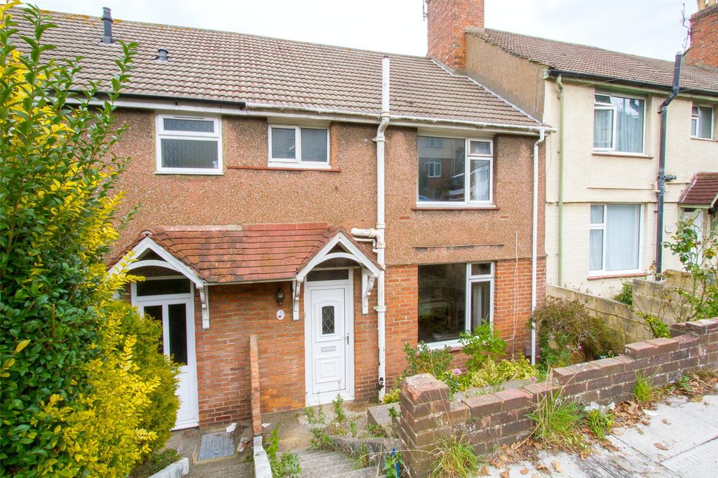 Property photo 1 of 11 Photo 01