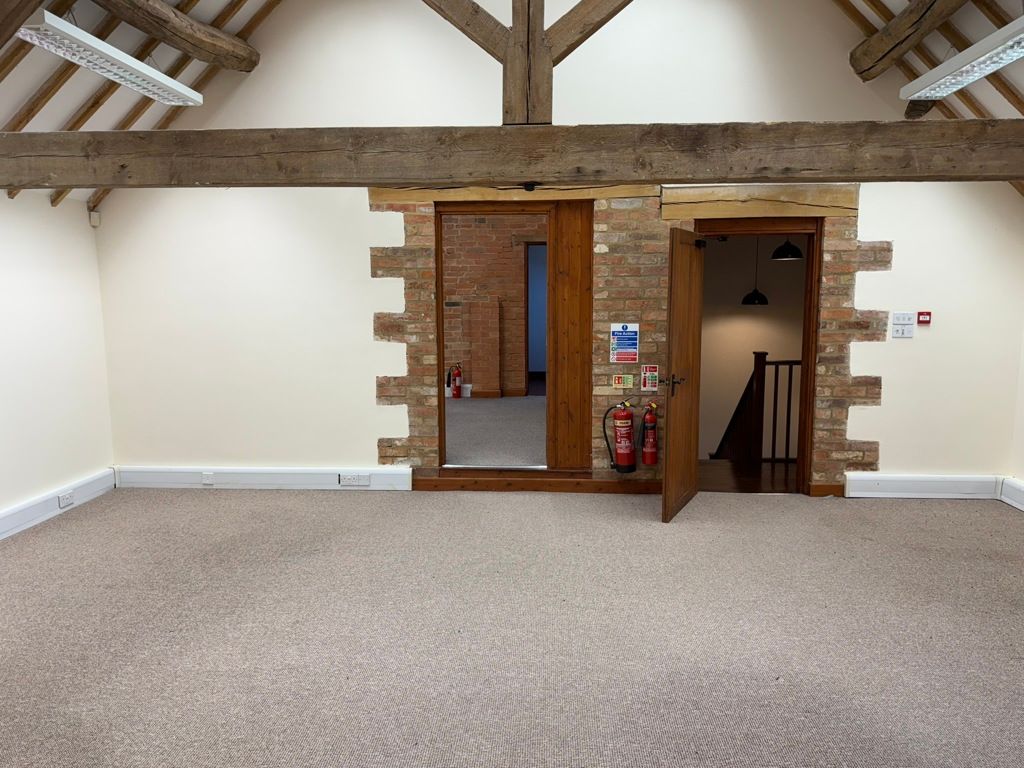 Property photo 3 of 7 Photo 14