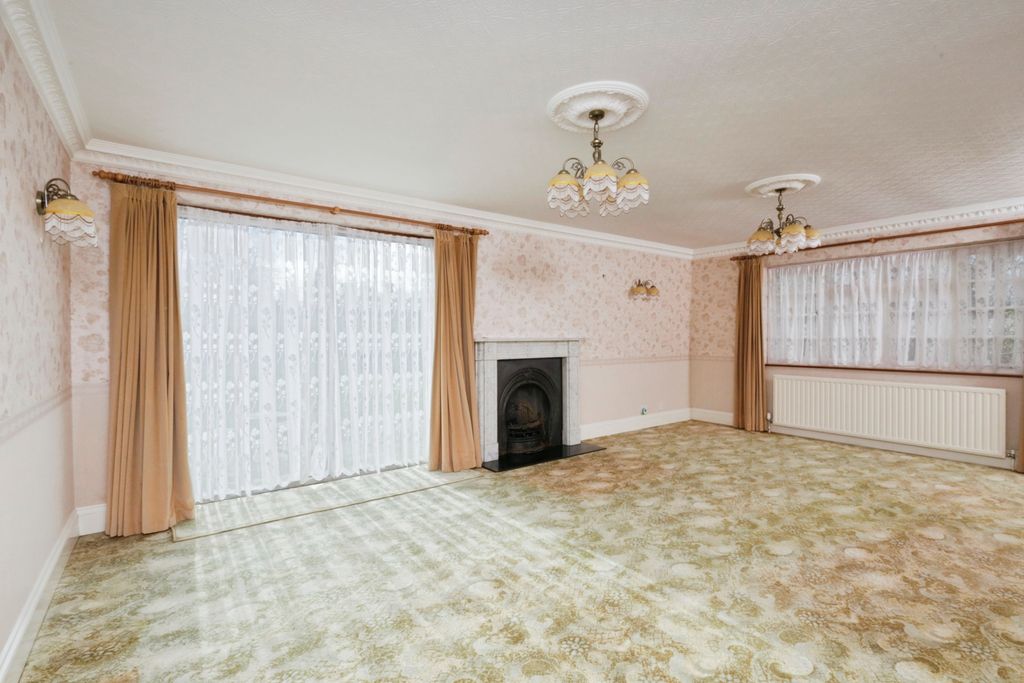 Property photo 3 of 20 Photography