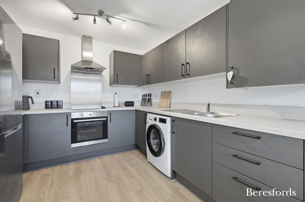 Property photo 2 of 24 Picture No. 08