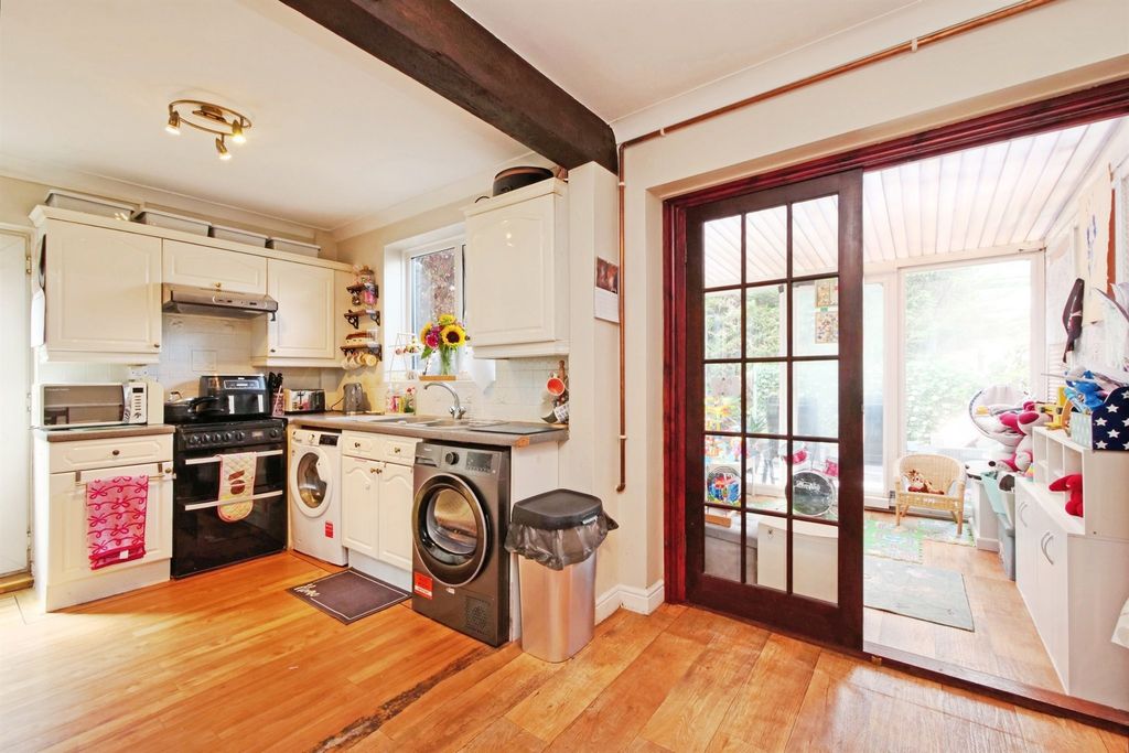 Property photo 3 of 15