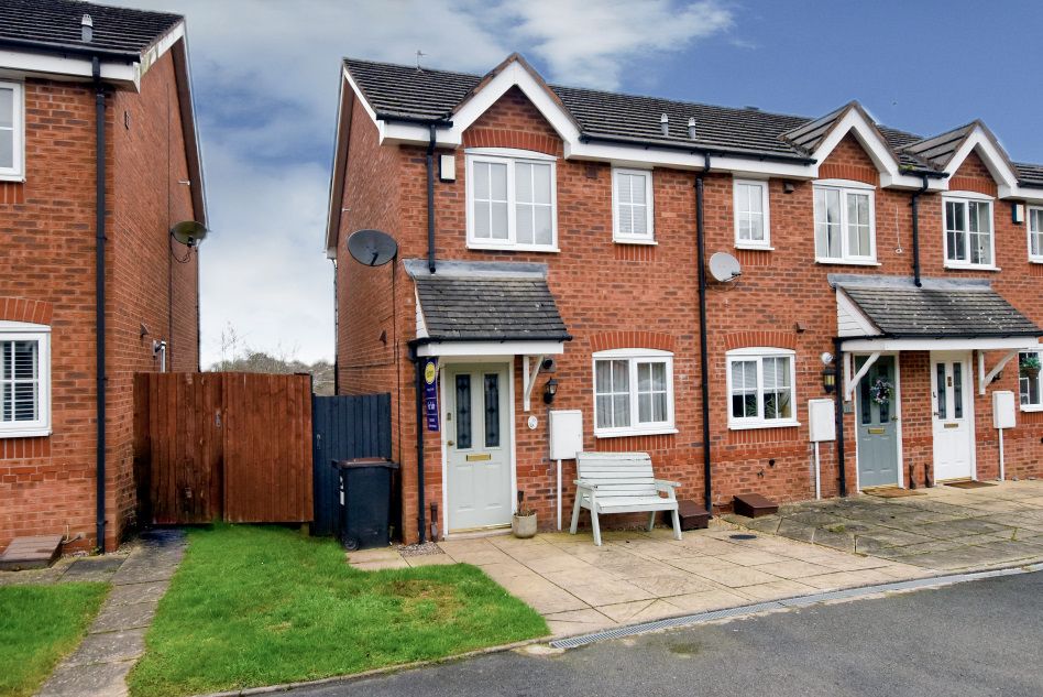 Property photo 1 of 15 Front Aspect