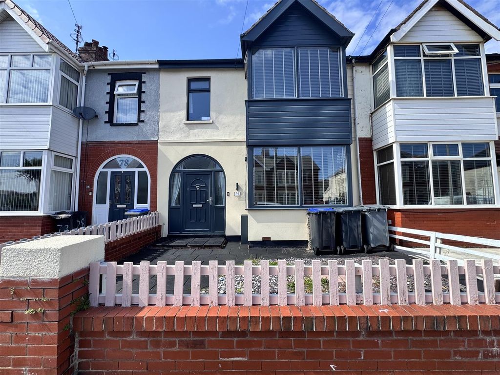 Property photo 1 of 19 External