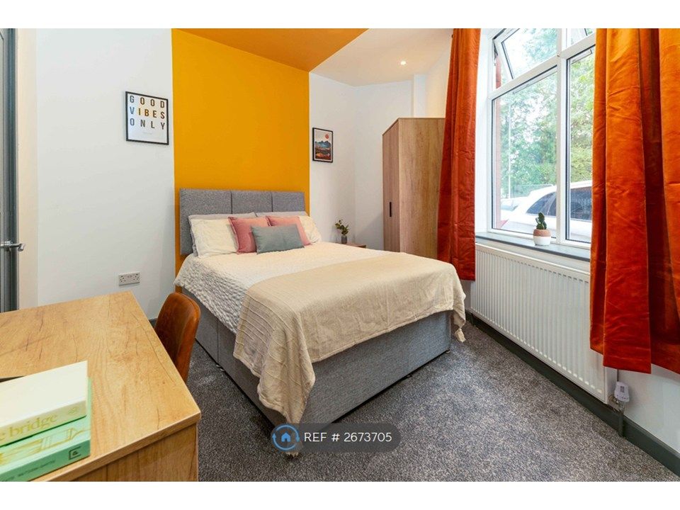 Property photo 2 of 6