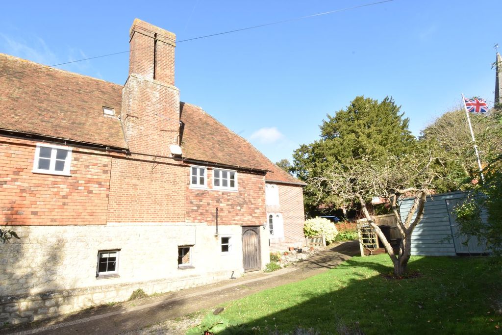 Property photo 2 of 16