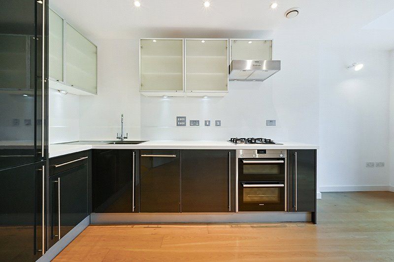 Property photo 2 of 8 Great Marlbrough St