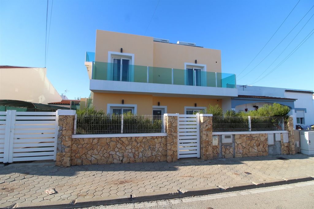 Property photo 1 of 64