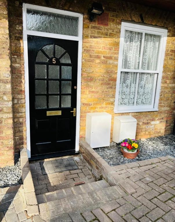 Property photo 2 of 17 Front 1.Jpg