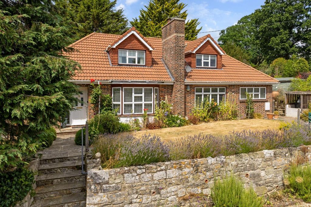Property photo 1 of 19 External Front