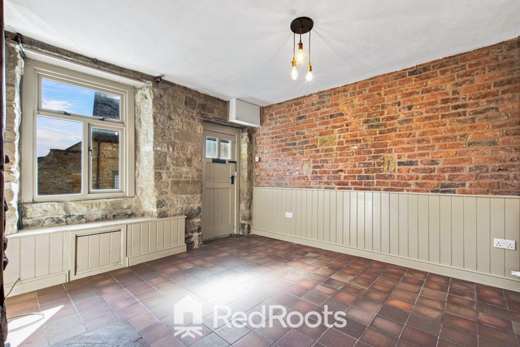 Property photo 3 of 16 5366363