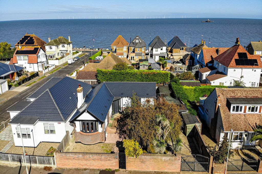 Property photo 1 of 21