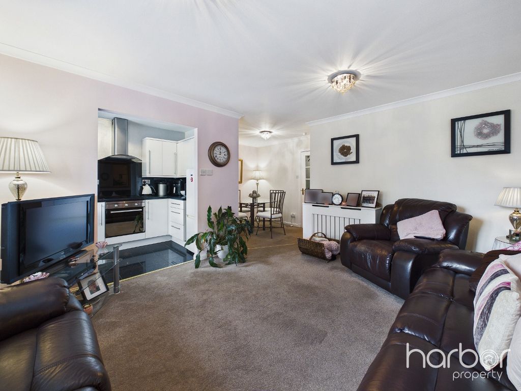 Property photo 3 of 14 5174134