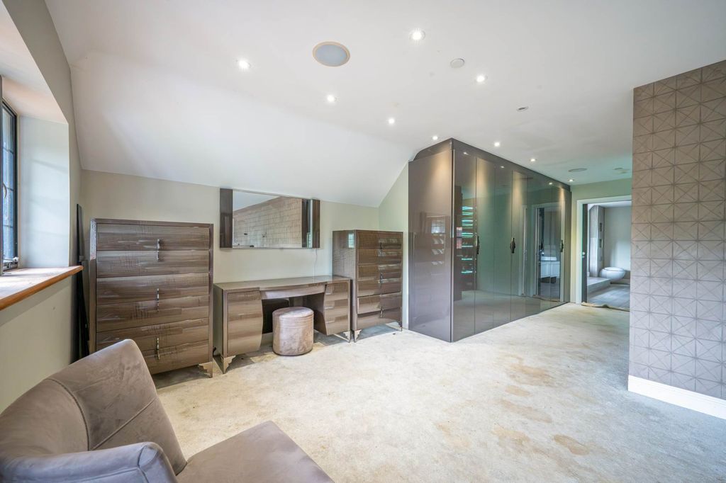 Additional image 9 of 6 bed country house for saleBolney Road, Lower Shiplake RG9