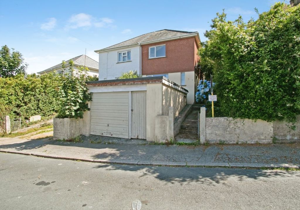 Property photo 1 of 7 Main