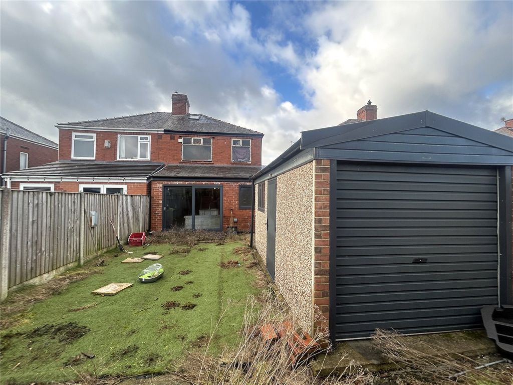 Property photo 2 of 15 External