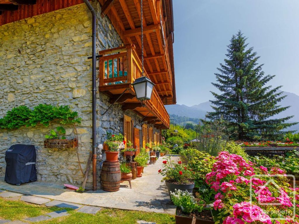 Property photo 3 of 40