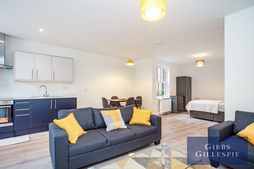 Property photo 2 of 14 Property Image