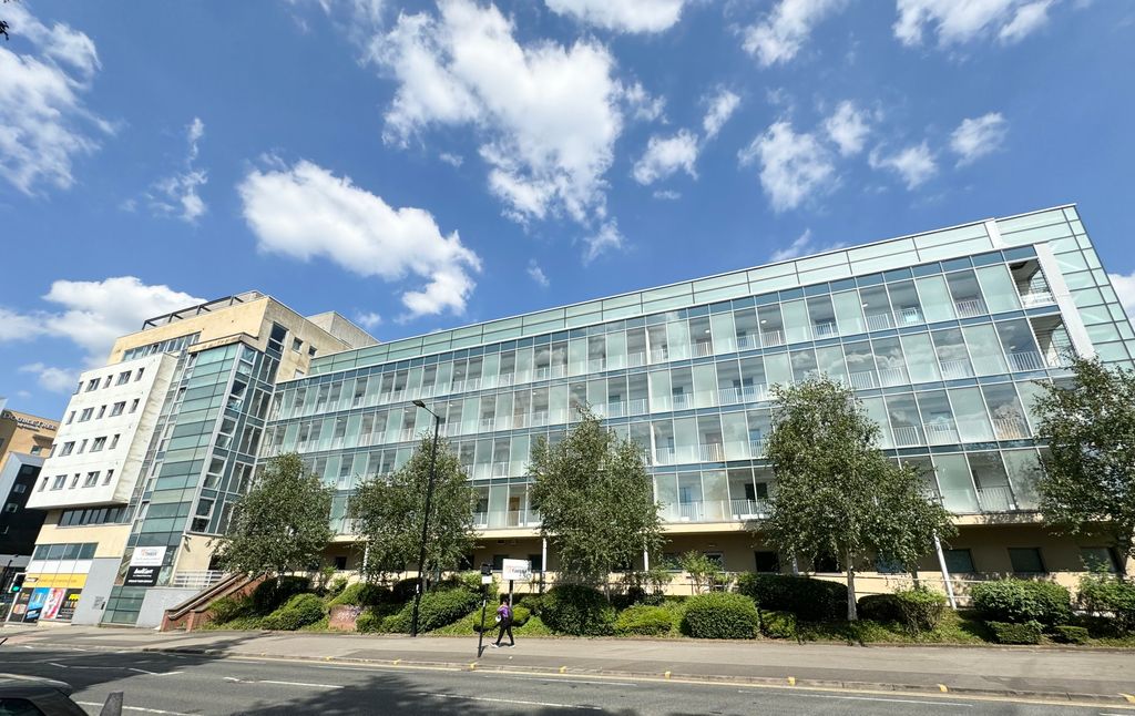 Property photo 1 of 10 External