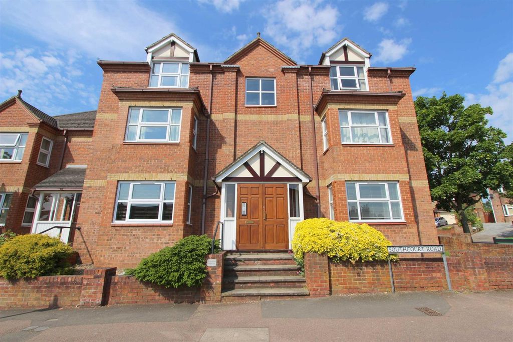 Property photo 1 of 10