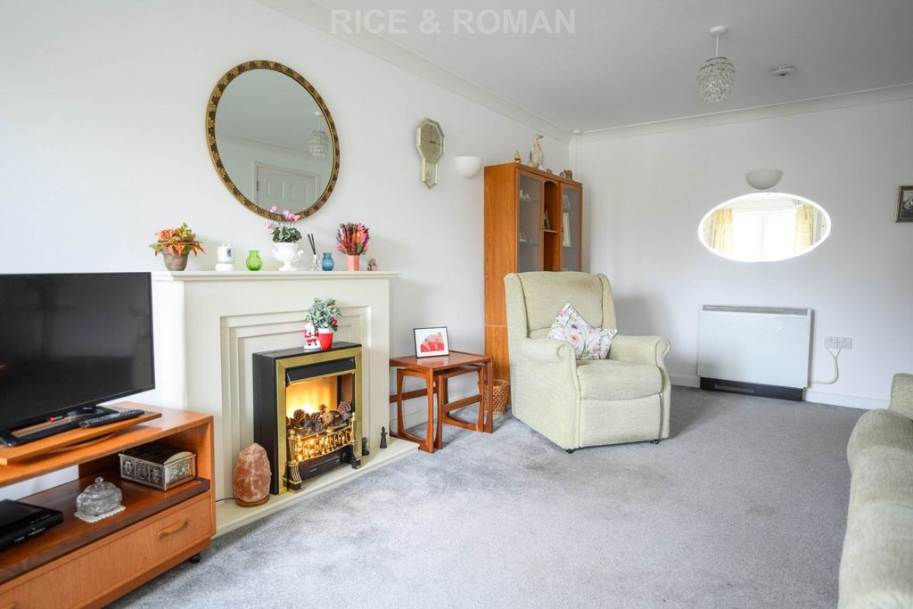 Property photo 3 of 15