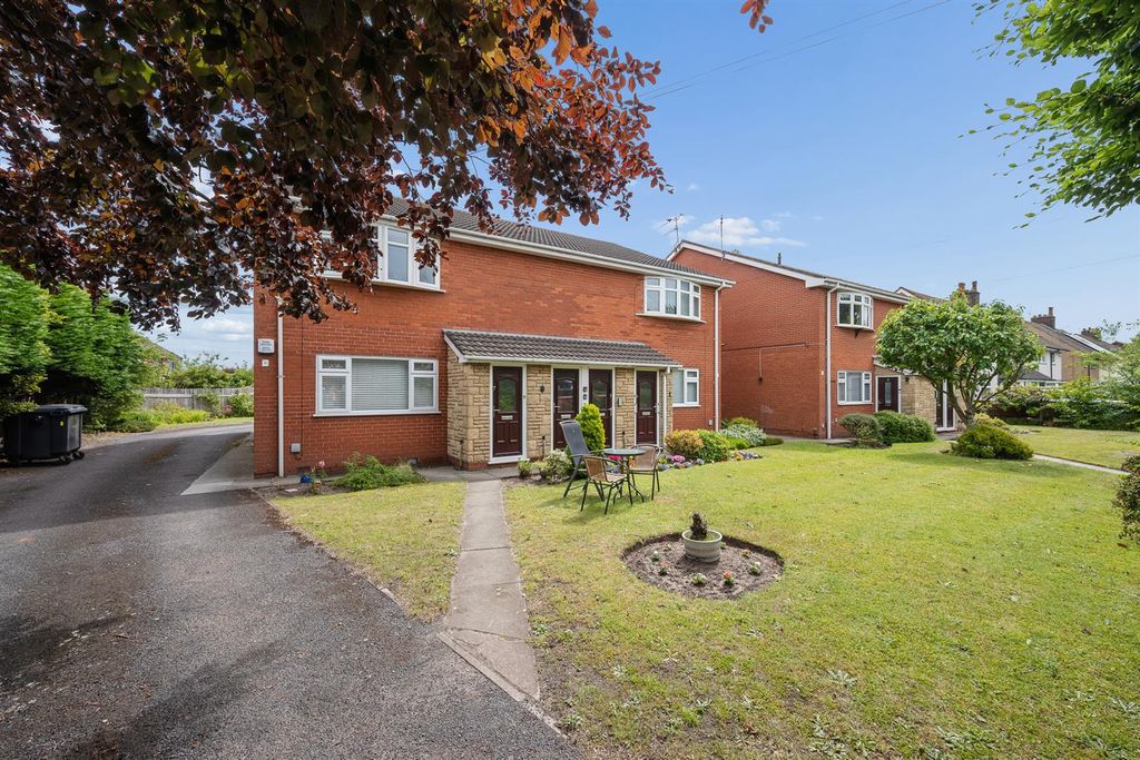 Property photo 1 of 19 8 Ranslett Court External-5.Jpg