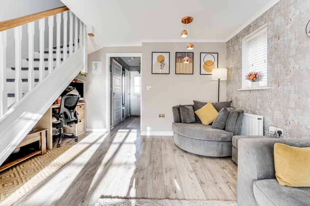 Property photo 3 of 20 20 Belfry Drive, Priors Hall-11.Jpg