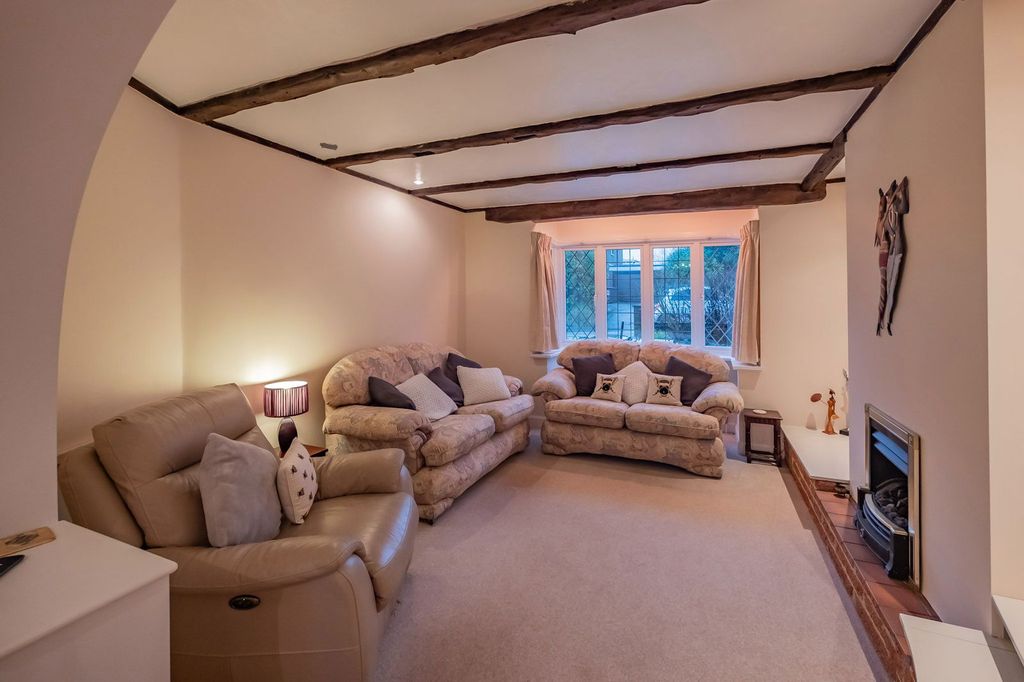 Property photo 3 of 18