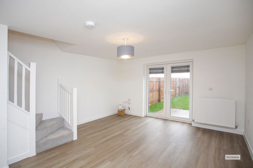 Property photo 3 of 15 Image