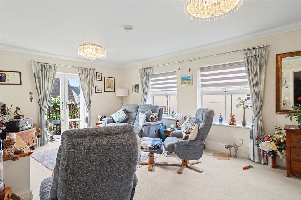 Property photo 2 of 13 Living Room