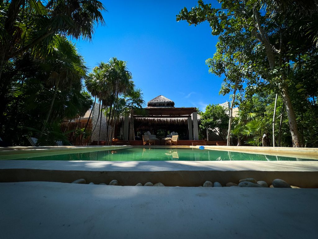 Property photo 1 of 48