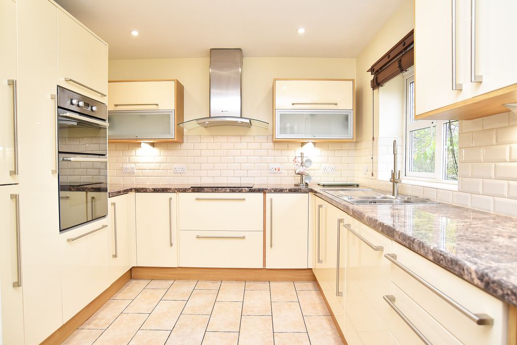 Property photo 3 of 17 App_1788