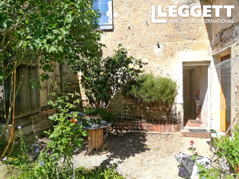 Property photo 2 of 10