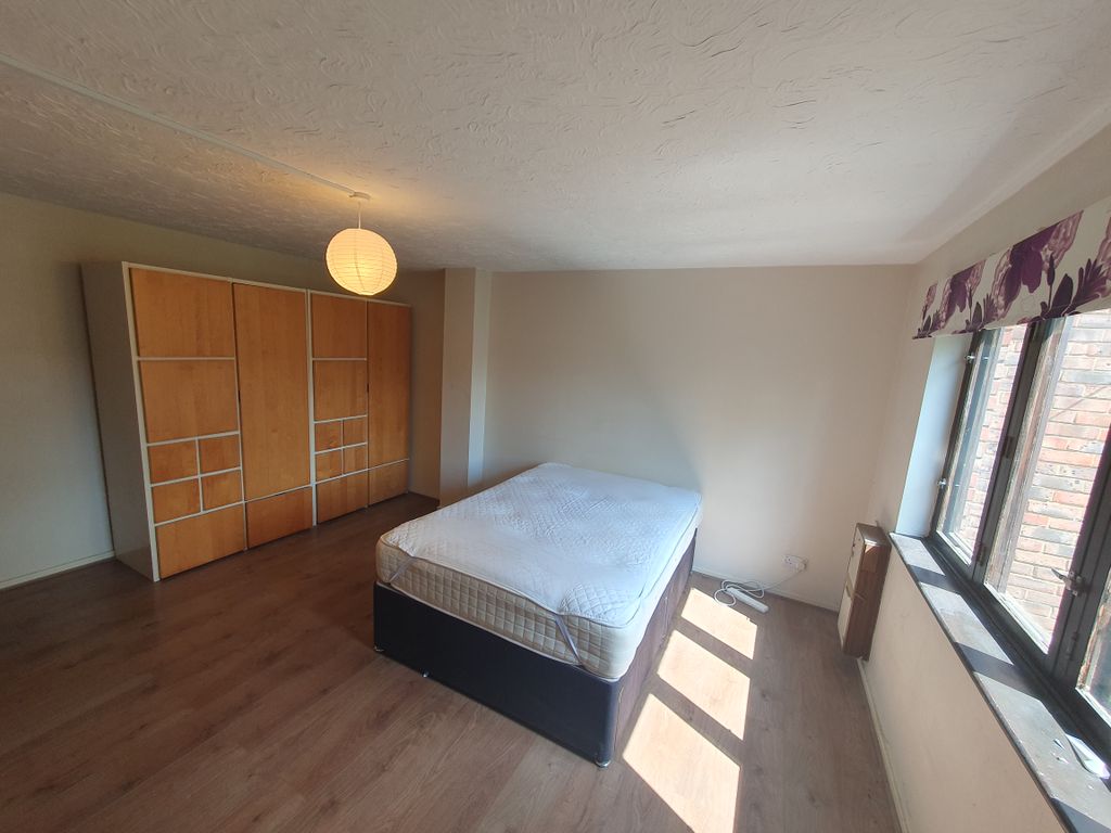 Property photo 2 of 7 20250512_121134