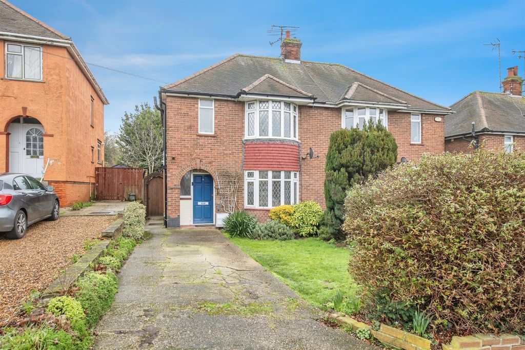 Property photo 1 of 18