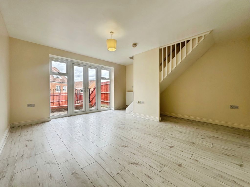 Property photo 3 of 14 Pbox-Img.Jpg