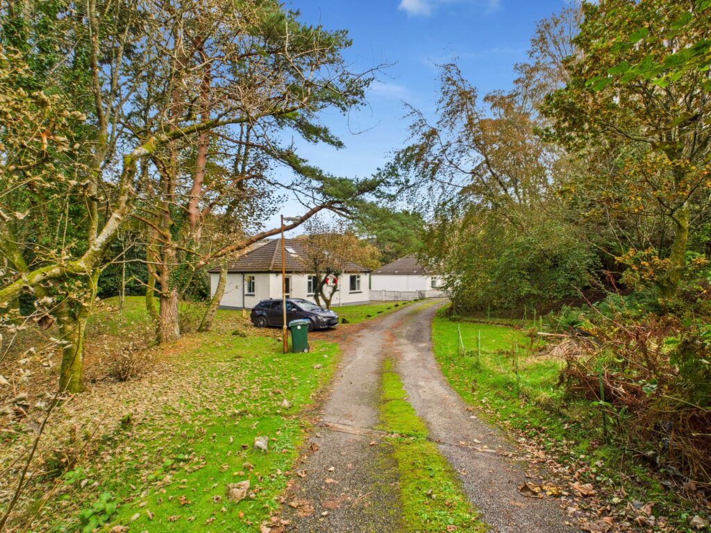 Property photo 2 of 31