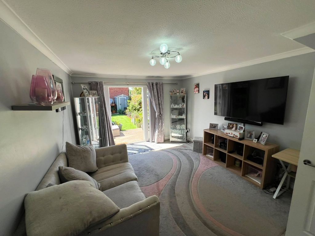 Property photo 2 of 13 Picture No. 26