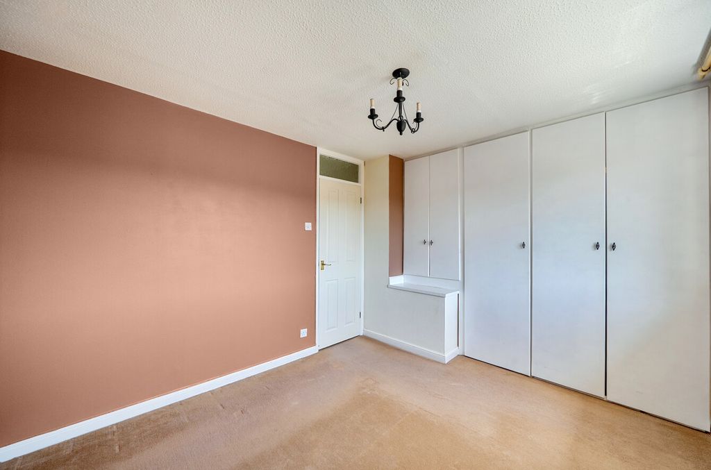 Property photo 3 of 11 1-6A159Dd04147c-1...
