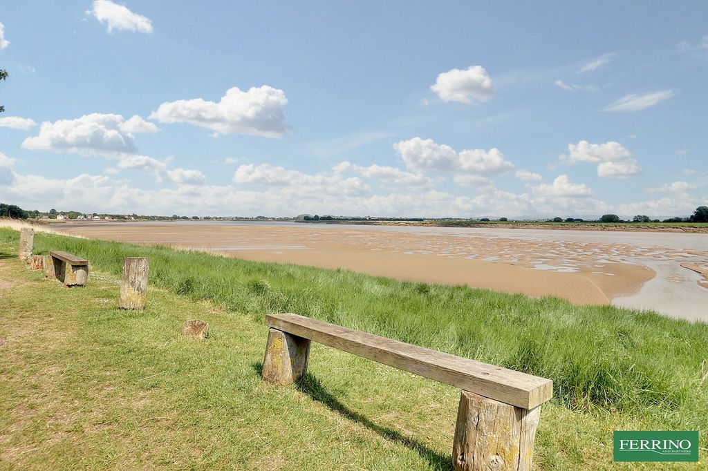 Property photo 2 of 22 Newnham High Street