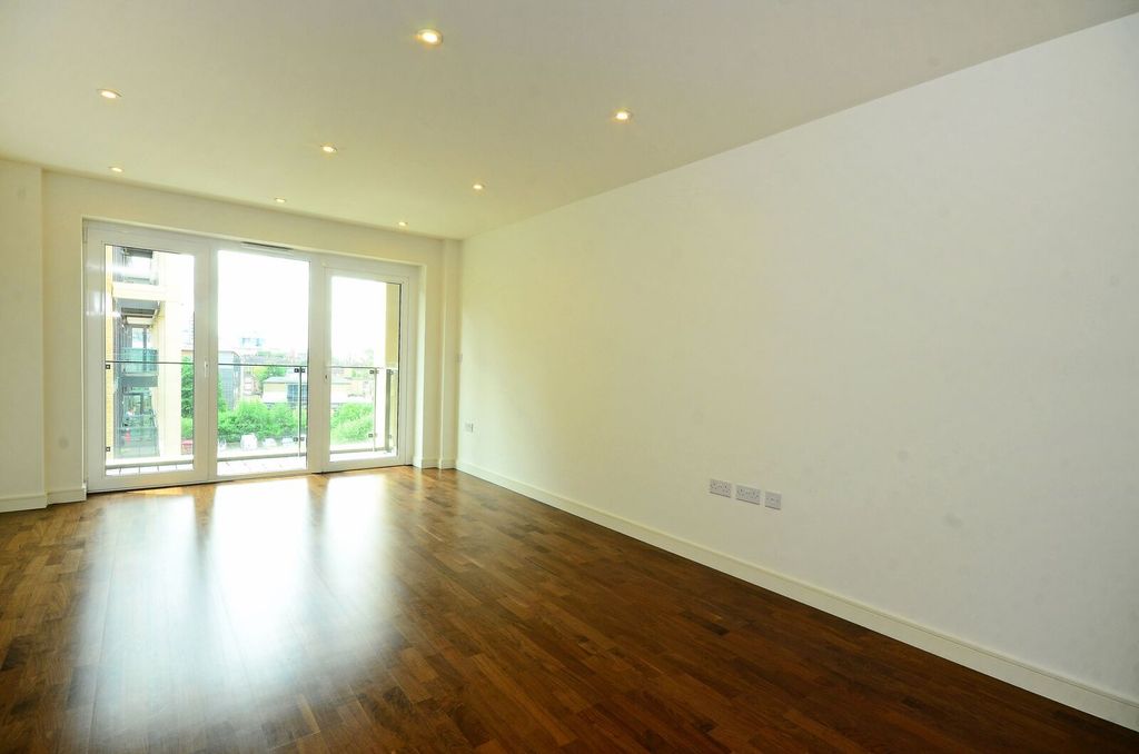 Property photo 1 of 5