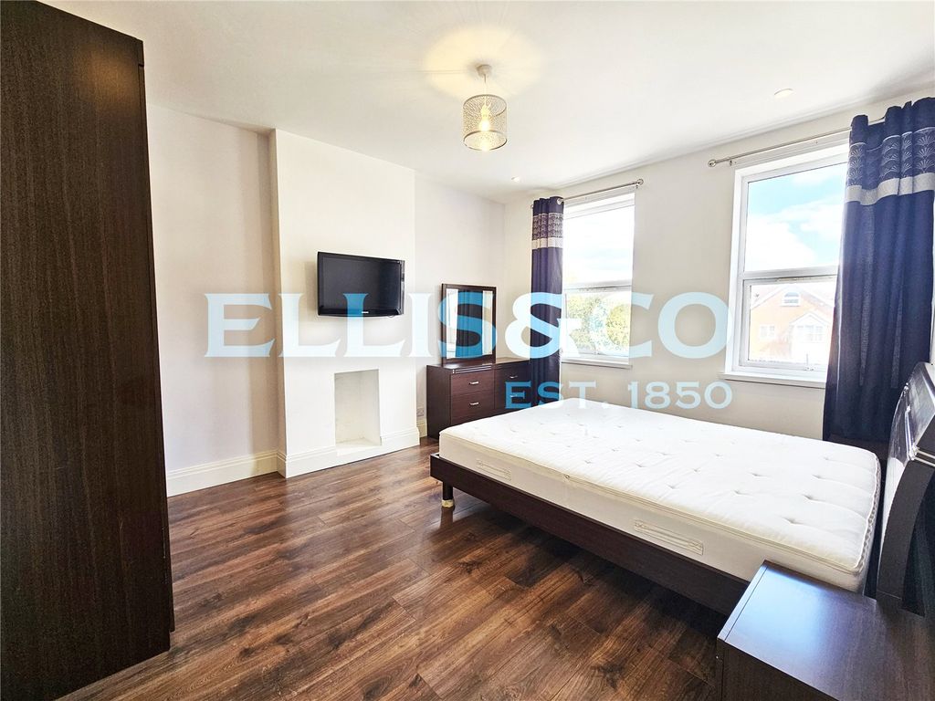 Property photo 2 of 12 Picture No. 02